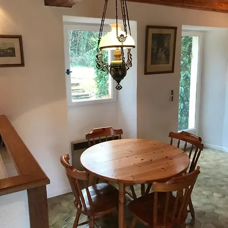 Gite 4 Personnes Situe Aux Portes Du Perigord Saint-Adjutory Exterior photo
