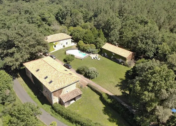 Gite 4 Personnes Situe Aux Portes Du Perigord