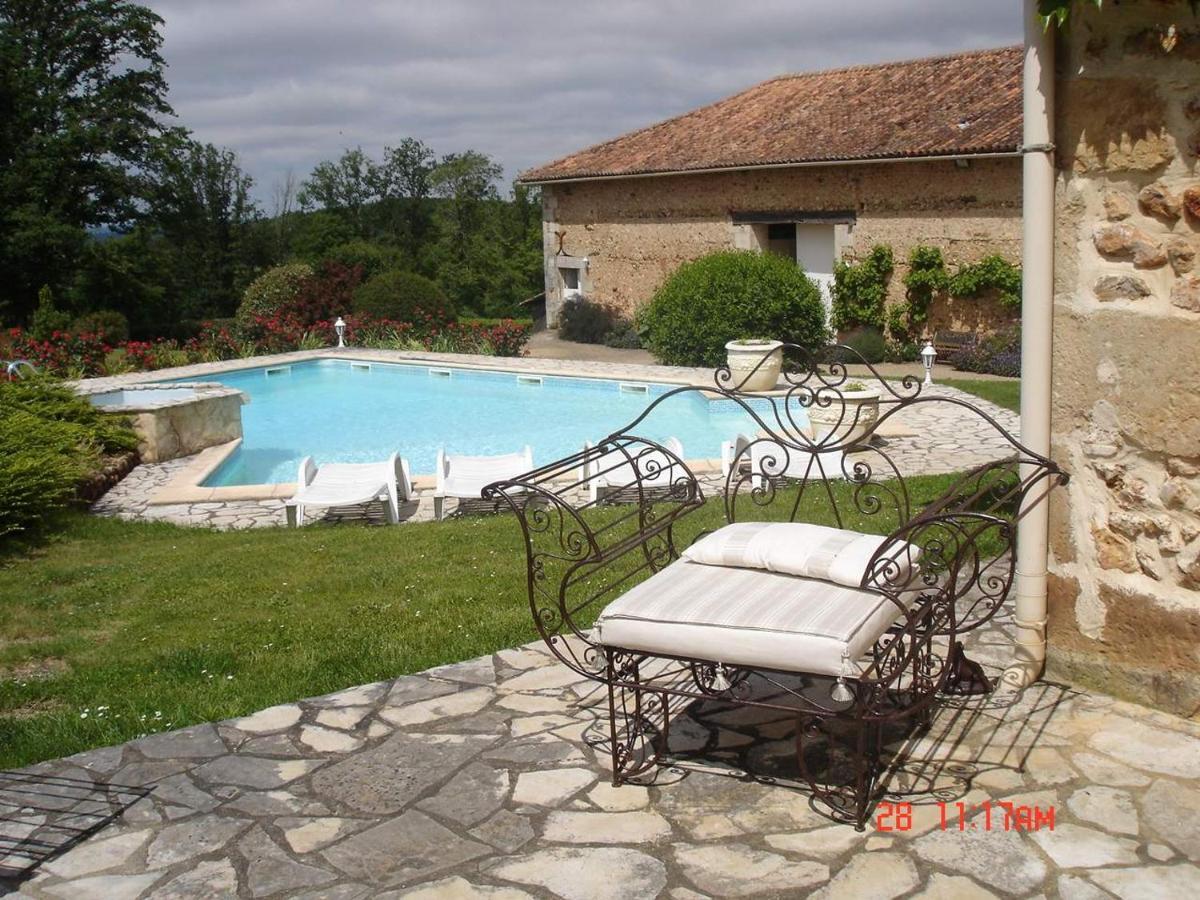 4 Personnes Situe Aux Portes Du Perigord Apartment *