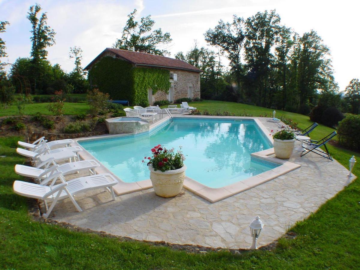 Apartment 4 Personnes Situe Aux Portes Du Perigord *